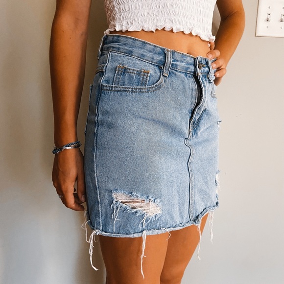 Jean Skirt - Picture 3 of 3